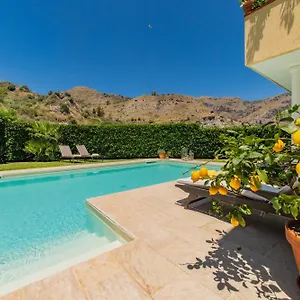 Almond Villa Taormina